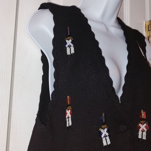 Victoria Jones beaded christmas holiday toy soldiers sweater vest Sz S - Picture 7 of 10